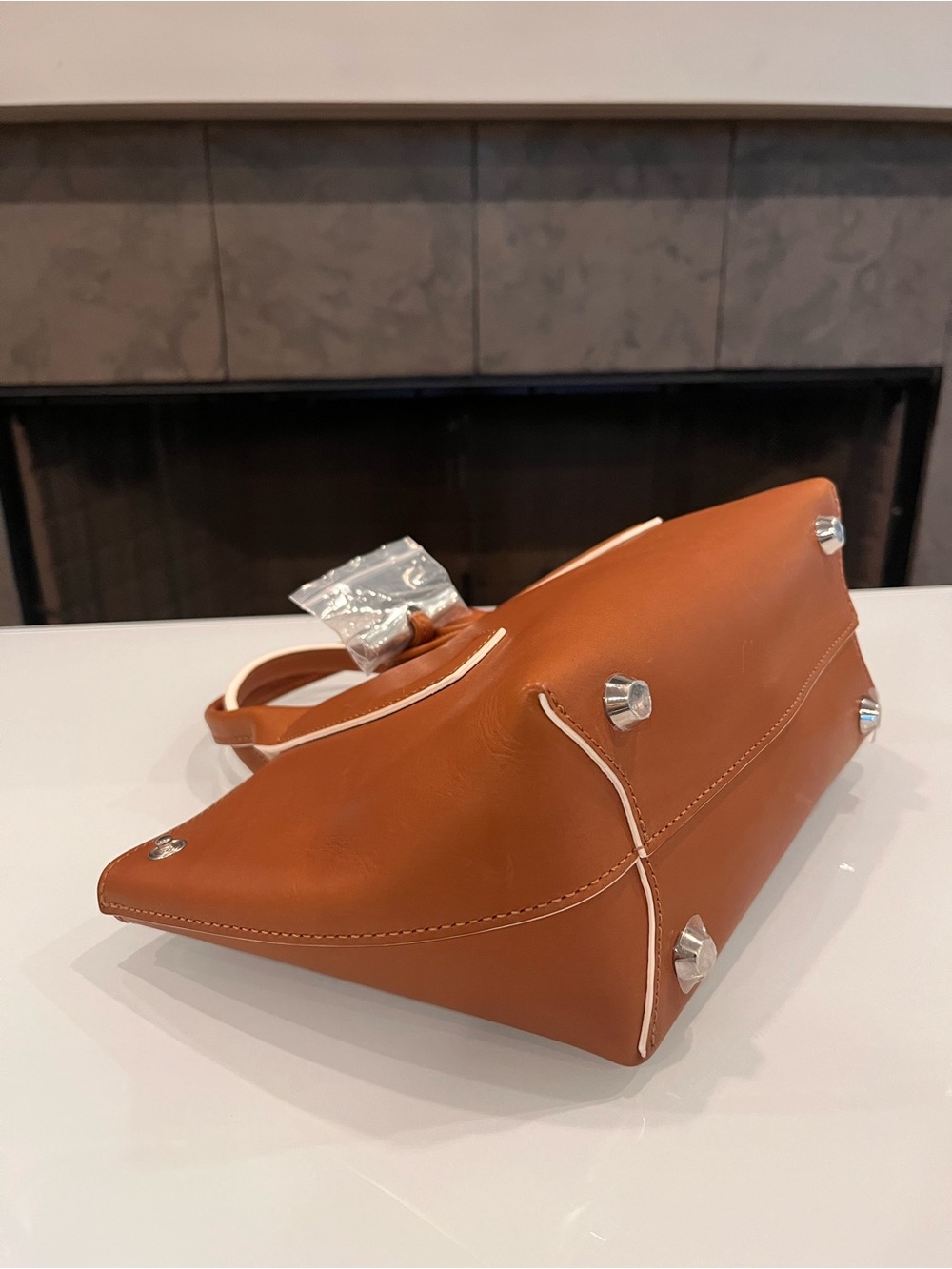 NWOT Longchamp Roseau Small Leather Top Handle Crossbody Bag Cognac w/ Dust Bag - Picture 4 of 9